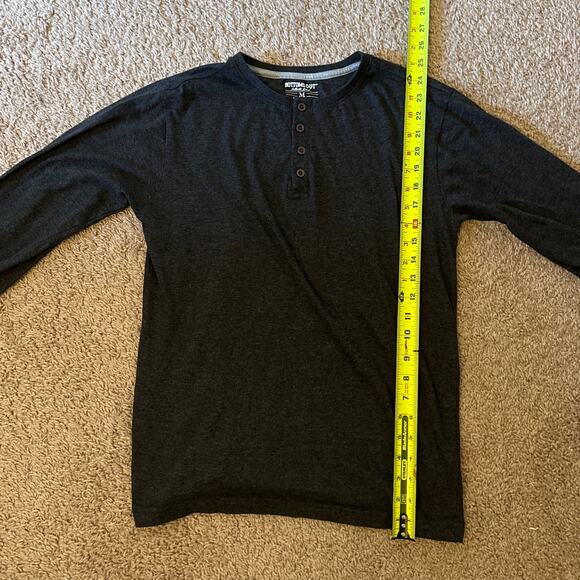 Bottoms Out Gray Men’s Henley Size Medium - Picture 5 of 6
